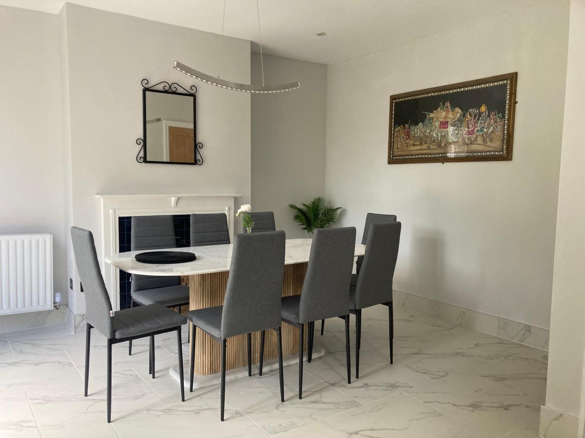 Holiday home Highfield With Free Parkings, Surbiton, Kingston Upon Thames, Surrey, Greater London , Uk
