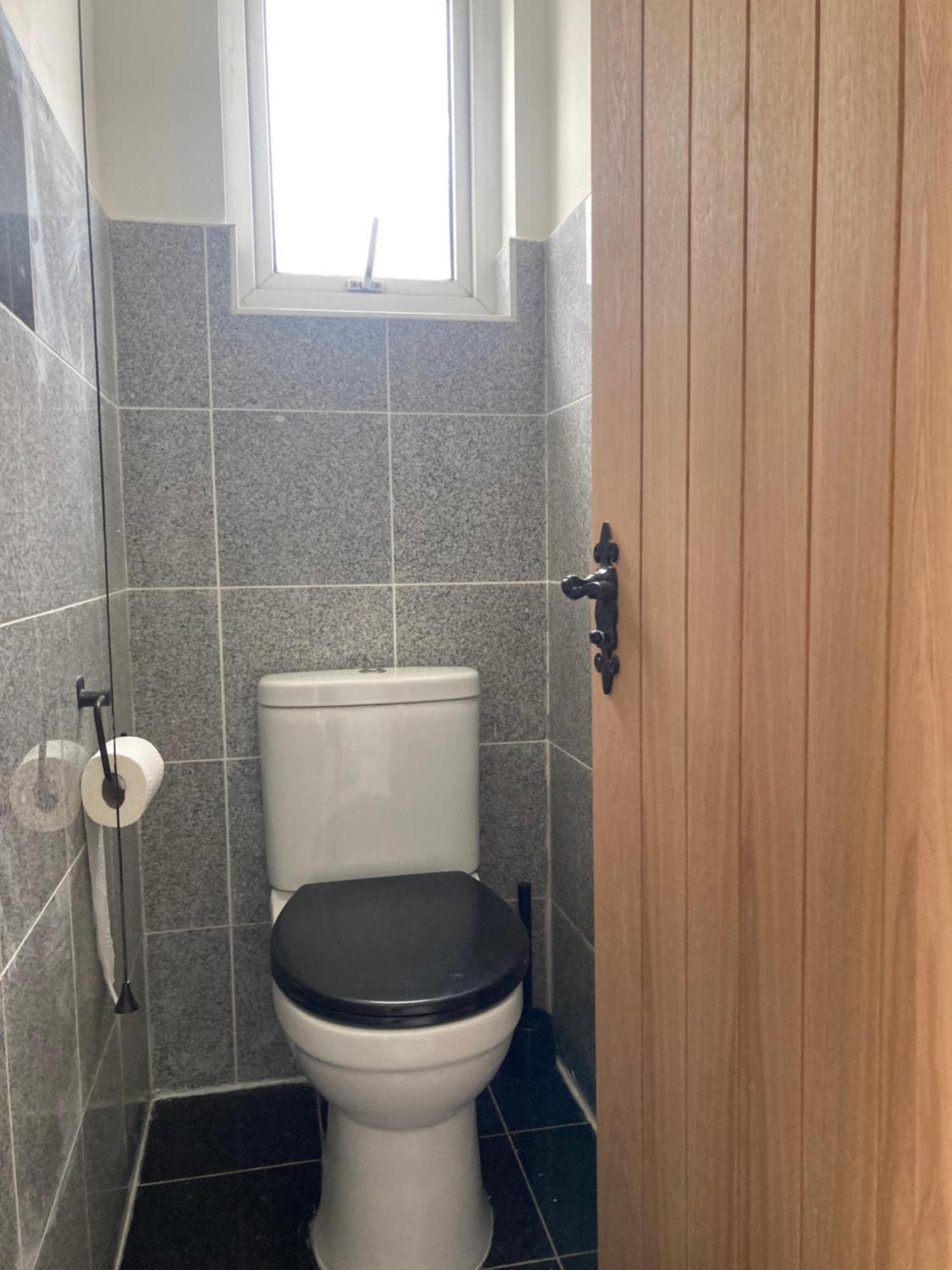 Holiday home Highfield With Free Parkings, Surbiton, Kingston Upon Thames, Surrey, Greater London , Uk